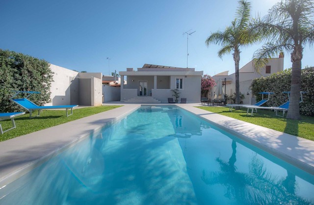 Villa Le Onde, mit Pool, nur wenige Schritte vom Strand und dem Zentrum entfernt