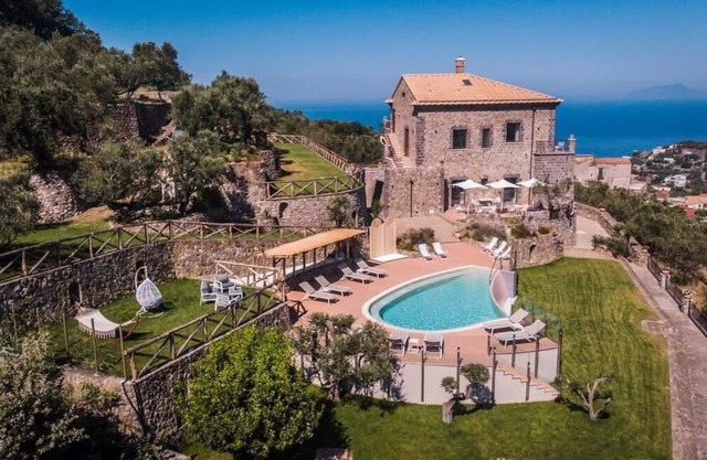 Villa Le Rondini- Charming Villa with Mediterranean Gardens, Stunning Sea Views, and Private Pool