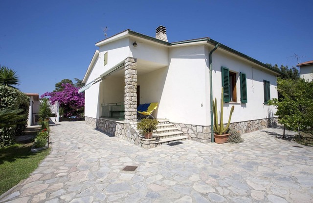 Villa Leo + Anhang 9 Betten in einem Wohngebiet