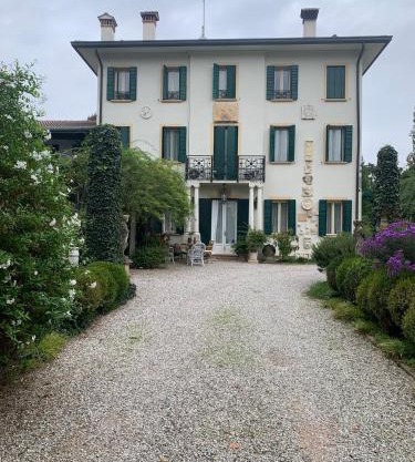 Villa Leonati