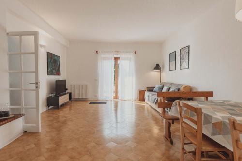 Villa Levante, relax esclusivo in riva al mare vicino Cefalù