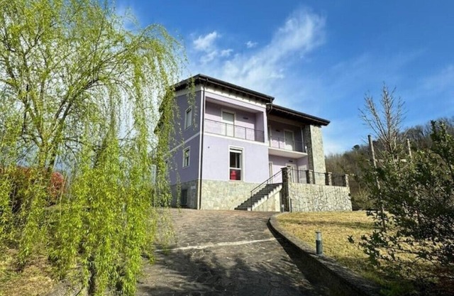 Villa Lilac-2