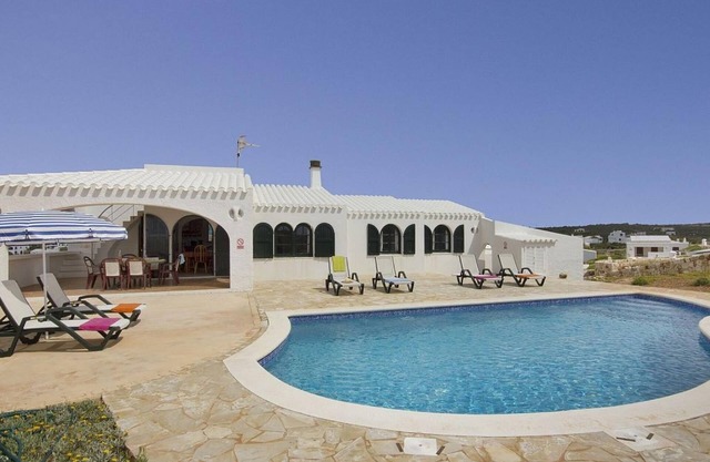 VILLA LIRA in Cala Morell