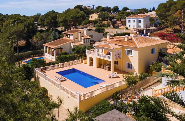 Villa Llesna in Javea, für 10 Personen, mit Klimaanlage, Pool und Wifi