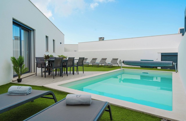 Villa Lola