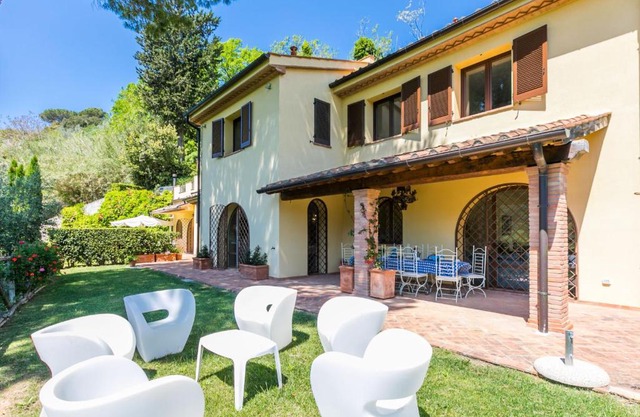Villa Loris-2 by Interhome