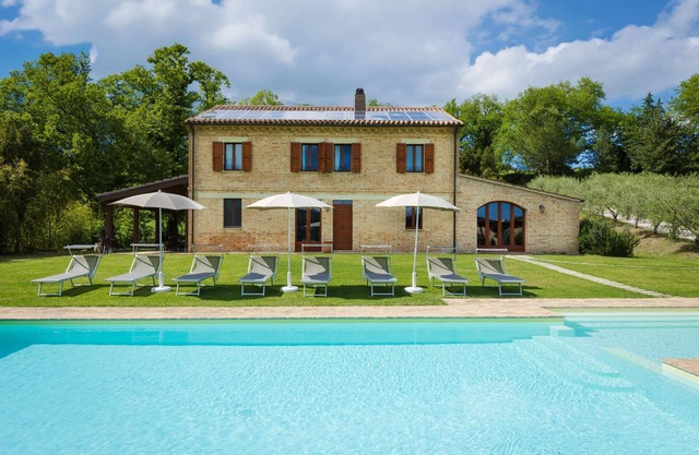 Villa Lucia mit Pool in der Region Marken, elegant und geräumig, an wenige Kilometers von der Adriak