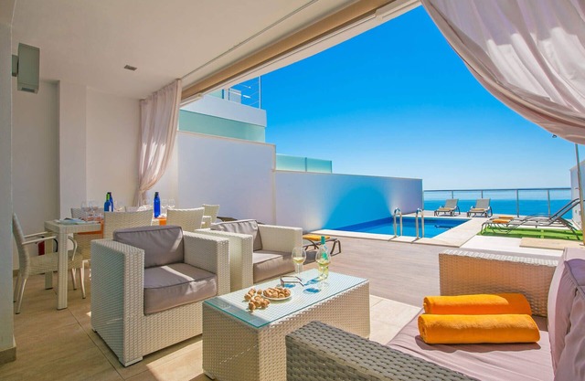 Villa Luisa Seaview 2 by Casasol
