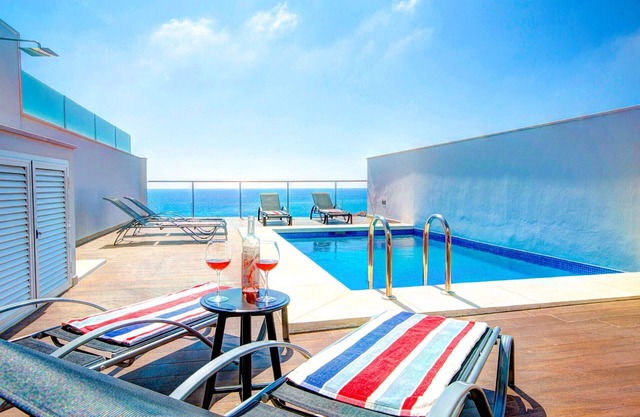 Villa Luisa Seaview 3 by Casasol