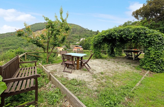 Villa 'Luisa' with Sea View, Shared Terrace and Wi-Fi