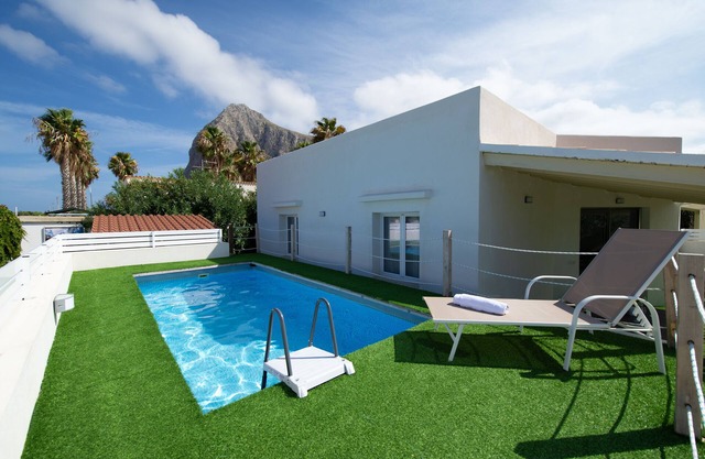 Villa Lux, A Luxurious Villa with private Swimming Pool