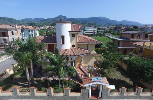Villa Manno