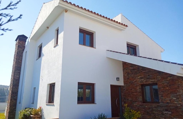 Villa Madodos con piscina privada, jacuzzi, barbacoa y chimenea