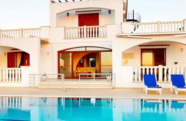 villa magic sunset
