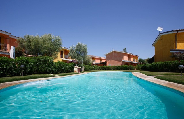 Villa Mama, private compound swimming pool