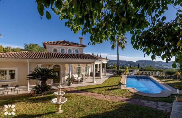 Villa Marcela by Abahana Villas