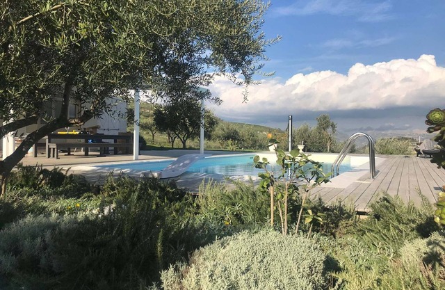 Villa Maria for 6 adults and 4 children