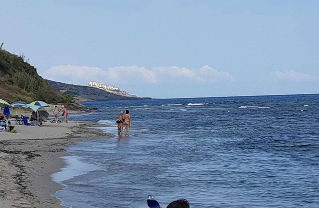 Villa Maria Three-room apartment with large garden near the sea