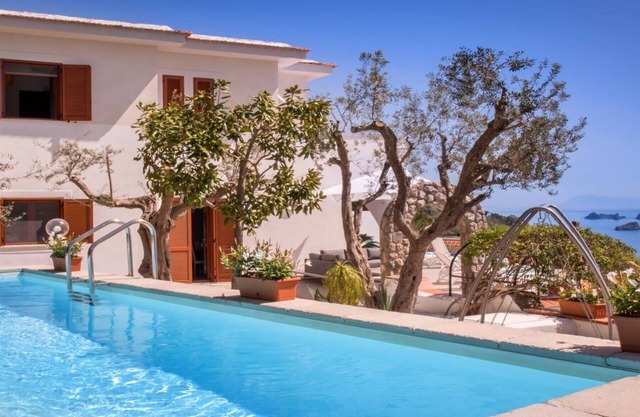 Villa Maria with some exclusive services for your vacation in Sorrento Coast