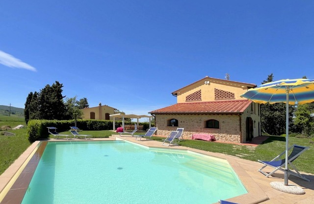 Borgo del Silence Urlaub in Villa Marina mit Schwimmbad 4 km von Lajatico entfernt