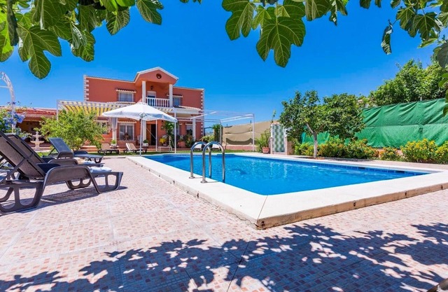 Villa 'Martinica' with Lake View, Wi-Fi and Air Conditioning
