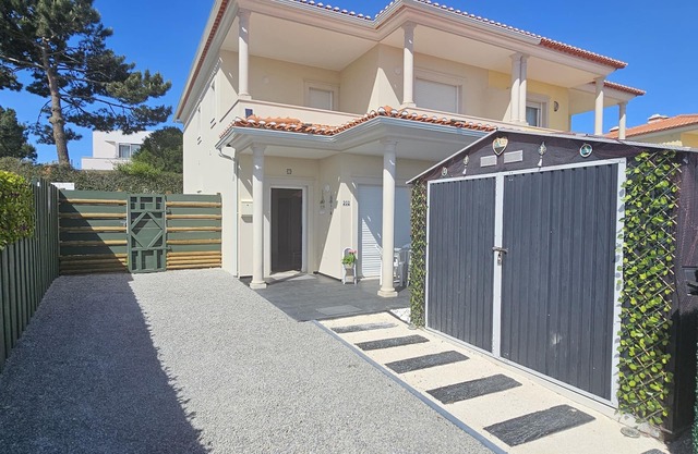 VILLA MARTINS