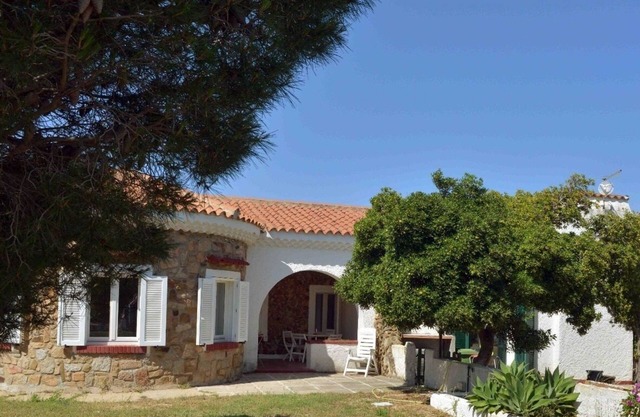 Villa Maucci in Villaggio Piras, 10 minutes' walk from the beach.