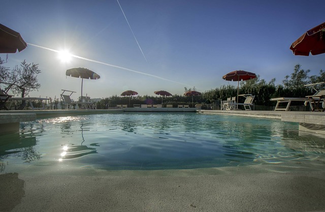 Die Villa Maura überblickt eine Traumgalerie in der Toskana. Fantastischer Pool, privater Garten