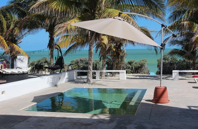 Villa Mercedes 2- Beachfront Haus-Pool-Wifi Internet-Sat-TV