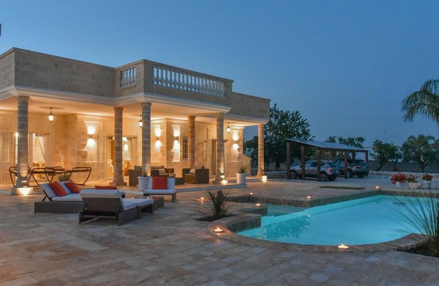 Villa Merlata, Villa in Ostuni mit Pool