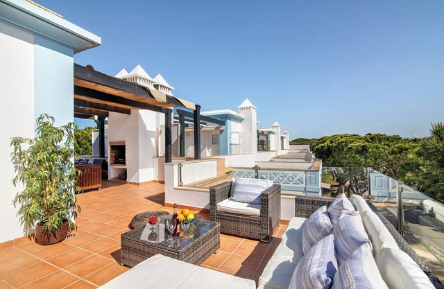 Villa "Mi Casa es tu Casa" in Strandnähe mit WLAN, A/C, Balkon & Garten
