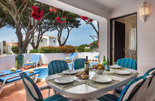 Villa "Mng Elliott 71" mit Privatem Pool und WLAN
