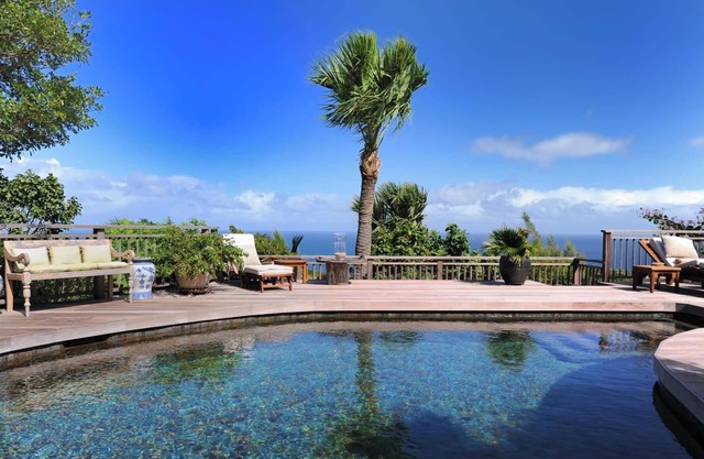 Villa Nahma 3BR in Vitet by Personal Villas - Lush Tropical Paradise