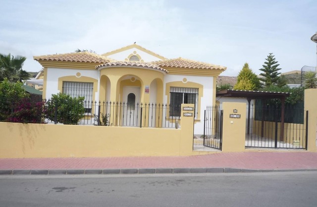 Villa 'Nala' mit Pool und WLAN
