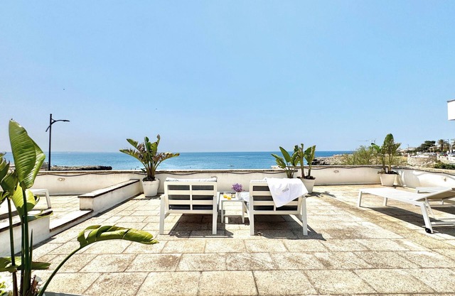 Villa Nauna - Haus in Villa mit Panoramaterrasse mit Blick auf das Meer