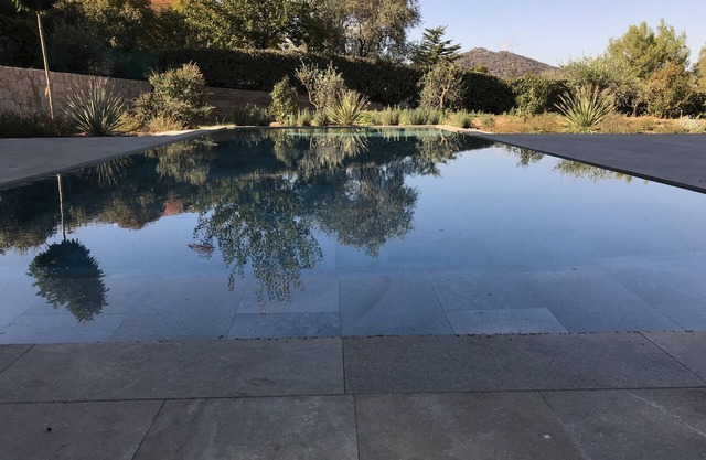 Casa Catalina neue Villa klimatisierte Herz Dorf Garten Pool Meer und Berge