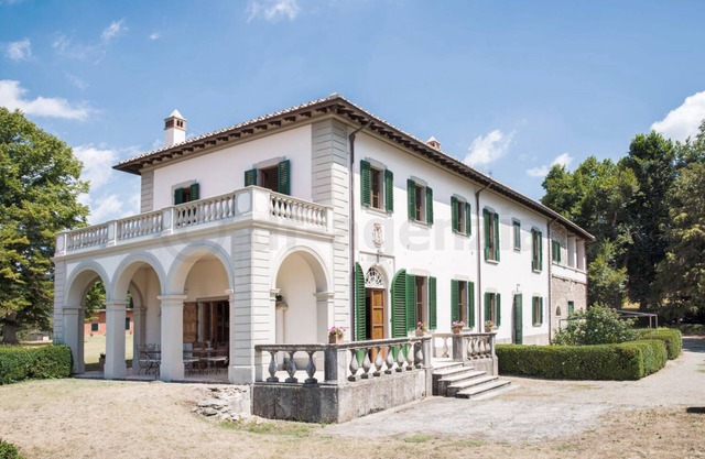 Villa bei Florenz mit Privatpool (Sie haben einen deutschen Ansprechpartner)