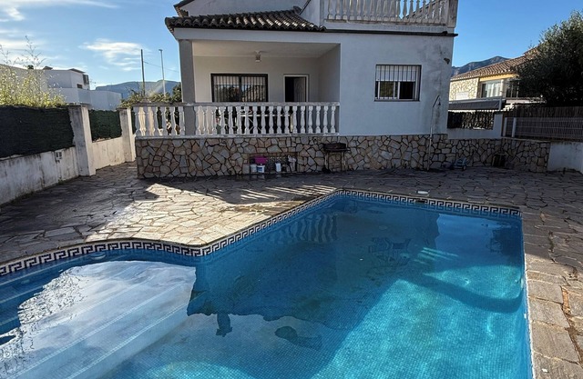 Villa near the beach to enjoy the sea and the mountains.