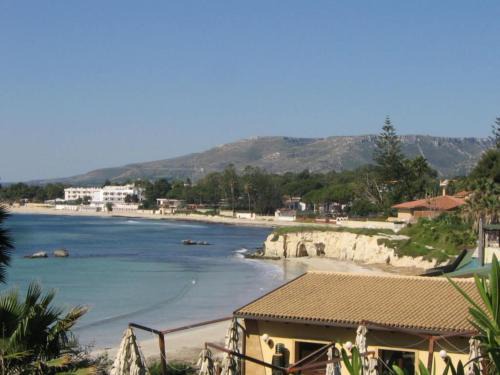 Villa near the sea in full relaxation - large garden wi-fi