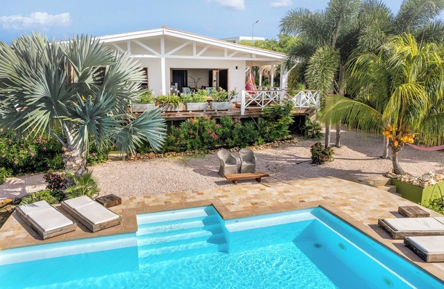 Villa ocean View - Lush gardens and Caribbean ocean views