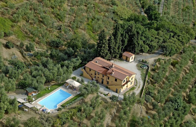 Villa Ferienhaus in der Toskana 10/12 Personen mit Panorama Schwimmbad