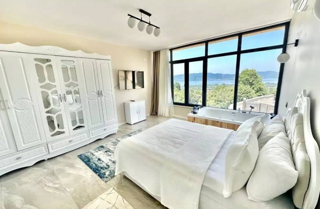 Villa Opal