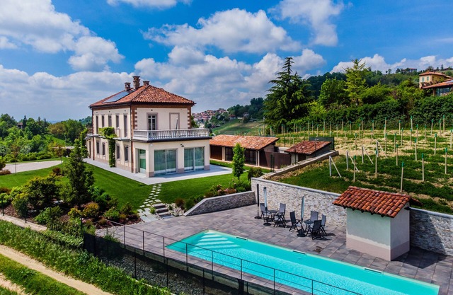 Villa - Outstanding Luxury with pool - Langhe's Hills