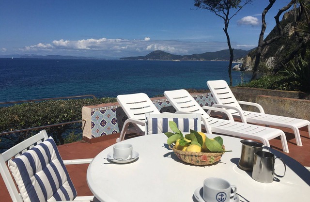 Villa mit Blick aufs Meer