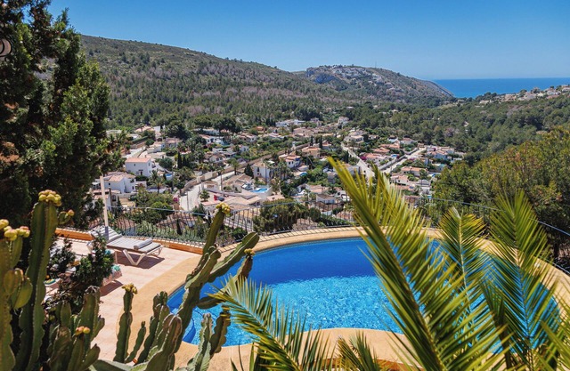 Villa für 6 Personen mit Panoramameer Pool in Moraira Spanien