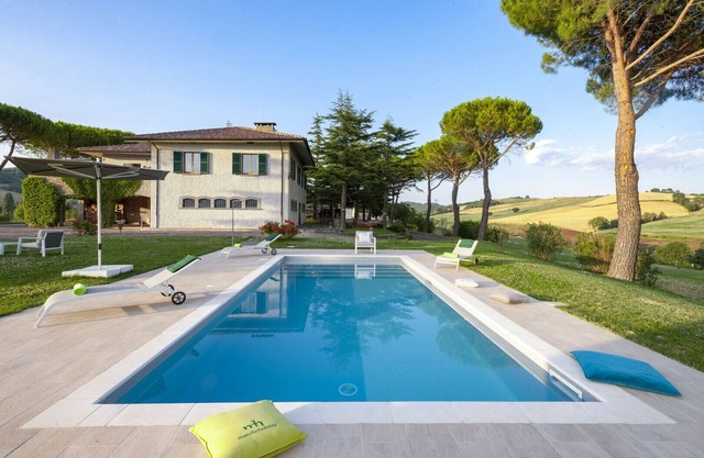 Villa Paola 10 by Marche Holiday Villas