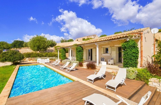 Villa Paola - Drei Schlafzimmer Villa, Schläft 6