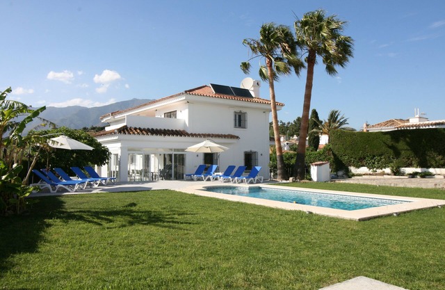 Villa Paz - Erschwinglicher Luxus mit privatem Pool und Gärten