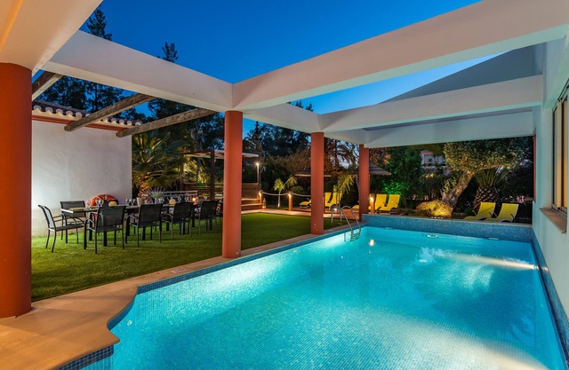 Villa Penina III - Luxus-Villa mit Pool