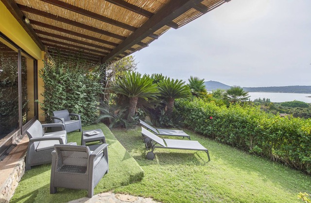 Villa Perdas - amazing sea view near the white sand beach